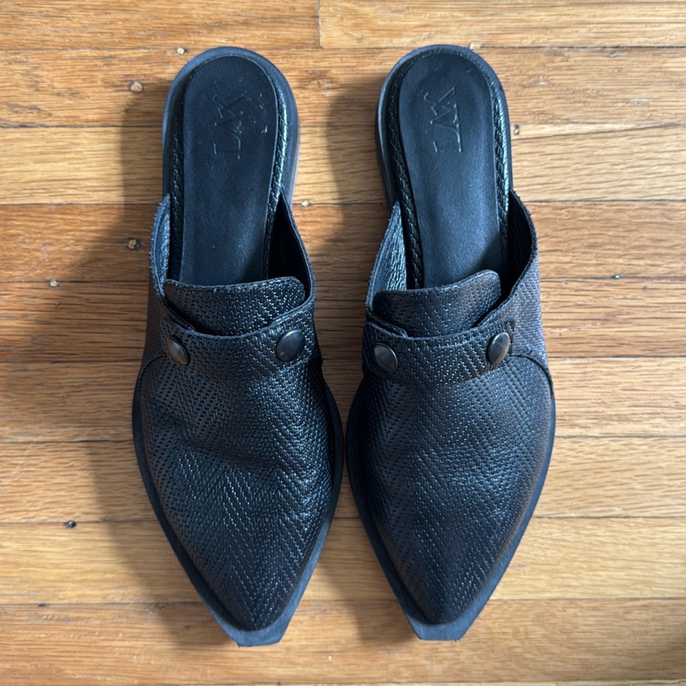 LAX Black Textured Slip-On Mules